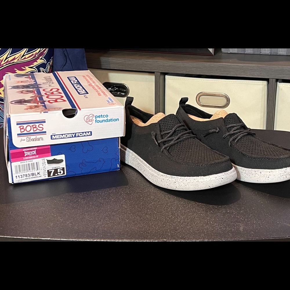 Skechers BOBS Skipper Winter Wonderland Slip on 113783 size 7.5 black